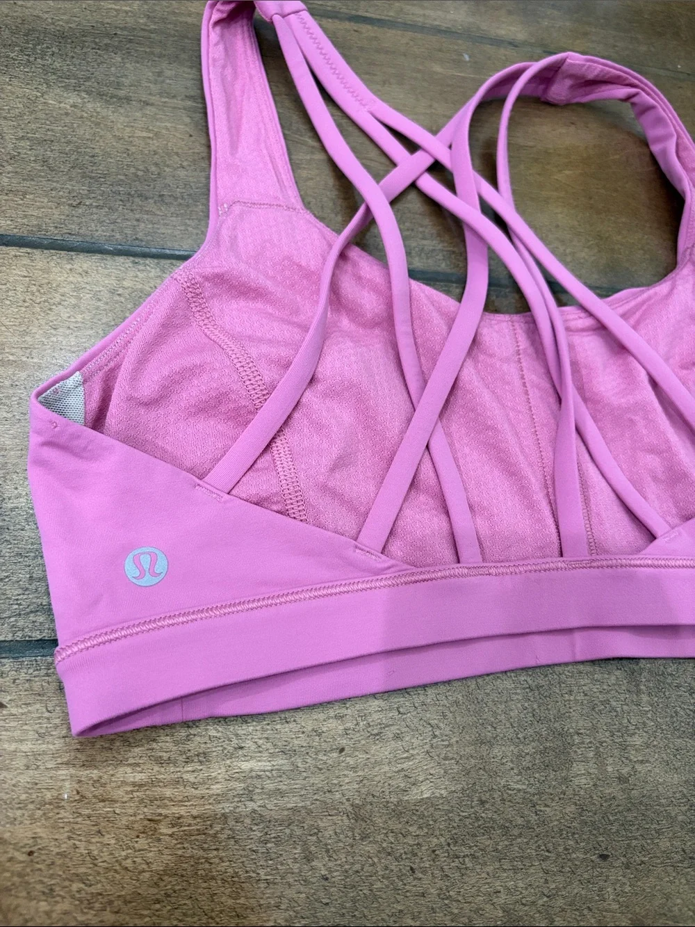 Lululemon free to be serene sports bra pink blossom size 8